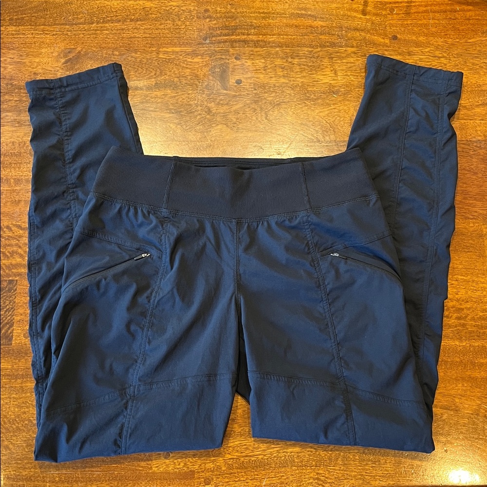 Prana Evergreen Hiking Pants in Black - Picture 2 of 8